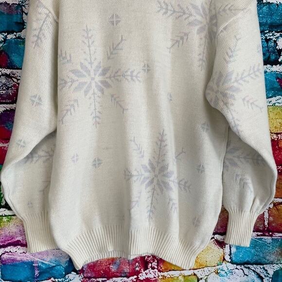 Vintage Eileen Mock Neck  snowflake Pullover sweater Size Medium - Picture 5 of 8